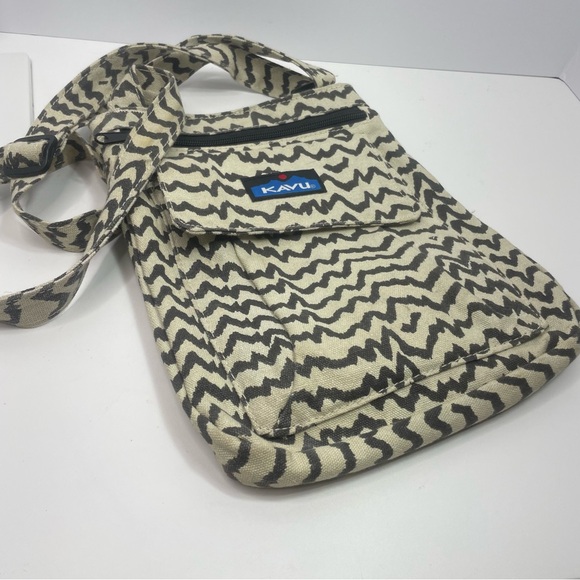 Kavu Canvas Brown & Cream Crossbody - Picture 9 of 13